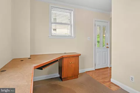 Entry Way - 4903 Cedar Ave, Halethorpe, MD 21227 photo 4 of 7
