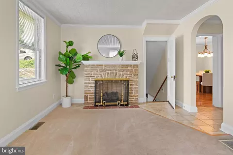 Living - 4903 Cedar Ave, Halethorpe, MD 21227 photo 5 of 5