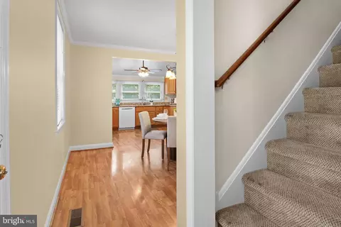 Entry Way - 4903 Cedar Ave, Halethorpe, MD 21227 photo 5 of 7