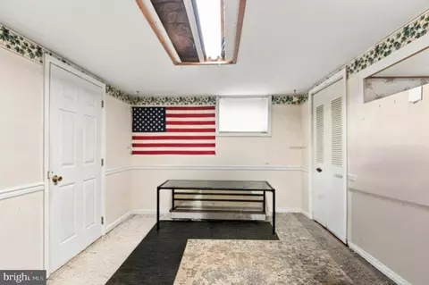 Entry Way - 6919 Beech Ave, Baltimore, MD 21206 photo 9 of 9