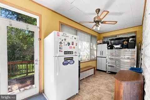 Exterior - 6919 Beech Ave, Baltimore, MD 21206 photo 2 of 11