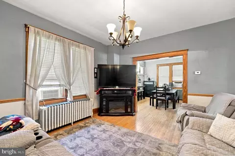 Living - 6919 Beech Ave, Baltimore, MD 21206 photo 2 of 2