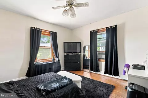 Bedroom - 6919 Beech Ave, Baltimore, MD 21206 photo 3 of 6