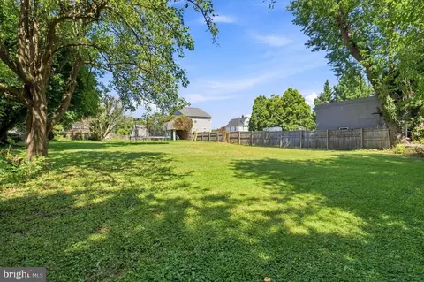 Exterior - 6919 Beech Ave, Baltimore, MD 21206 photo 6 of 11