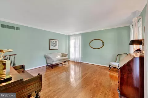 Living - 14226 Sawmill Ct, Phoenix, MD 21131 photo 1 of 4