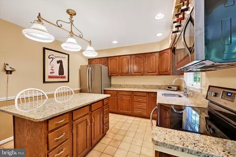 Kitchen - 14226 Sawmill Ct, Phoenix, MD 21131 photo 3 of 5