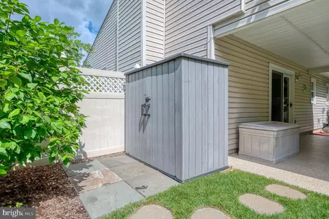 Exterior - 9001 Deviation Rd, Nottingham, MD 21236 photo 9 of 10