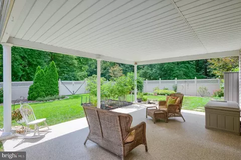 Exterior - 9001 Deviation Rd, Nottingham, MD 21236 photo 6 of 10