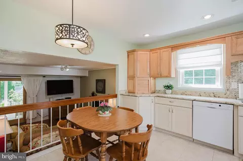 Kitchen - 9001 Deviation Rd, Nottingham, MD 21236 photo 4 of 7