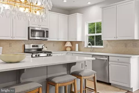 Kitchen - 2912 Shaws Rd, Edgemere, MD 21219 photo 6 of 6