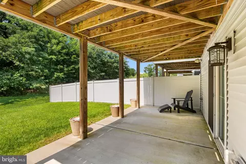 Exterior - 2912 Shaws Rd, Edgemere, MD 21219 photo 10 of 11
