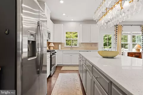Kitchen - 2912 Shaws Rd, Edgemere, MD 21219 photo 2 of 6
