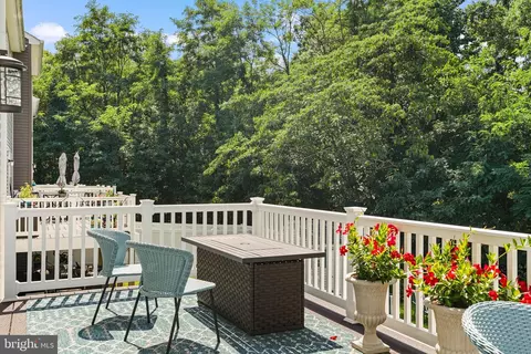 Exterior - 2912 Shaws Rd, Edgemere, MD 21219 photo 6 of 11