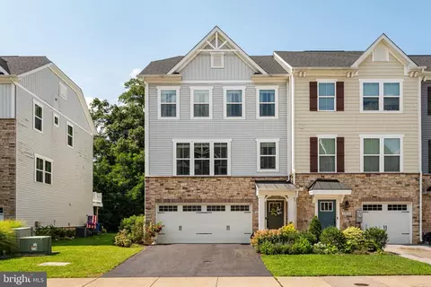 Exterior - 2912 Shaws Rd, Edgemere, MD 21219 photo 2 of 11
