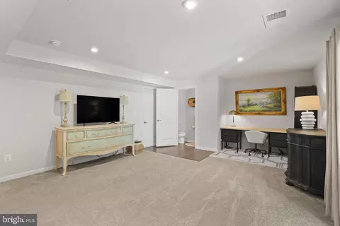 Entry Way - 2912 Shaws Rd, Edgemere, MD 21219 photo 3 of 15