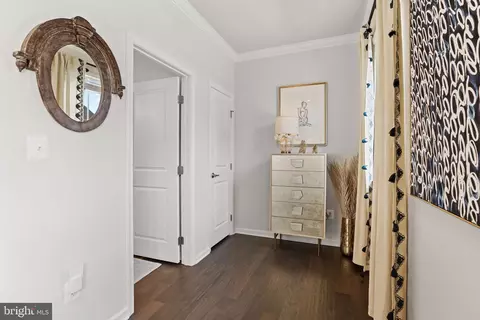 Entry Way - 2912 Shaws Rd, Edgemere, MD 21219 photo 8 of 15