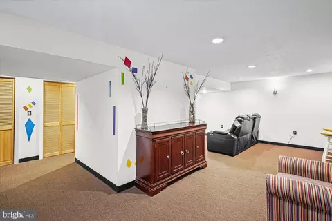 Entry Way - 2103 Cross Trails Rd, Windsor Mill, MD 21244 photo 3 of 4