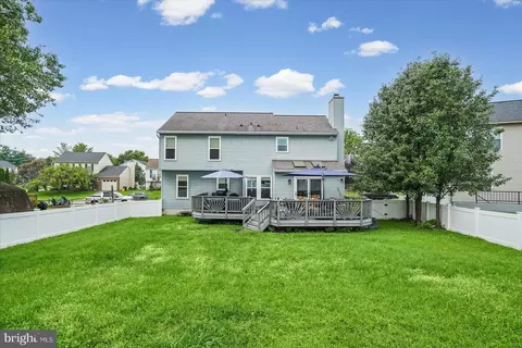 Exterior - 2103 Cross Trails Rd, Windsor Mill, MD 21244 photo 6 of 10
