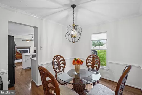 Dining - 2103 Cross Trails Rd, Windsor Mill, MD 21244 photo 3 of 3