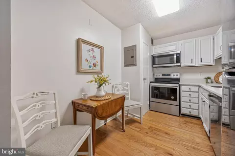 Kitchen - 205 E Joppa Rd, Towson, MD 21286 photo 2 of 7