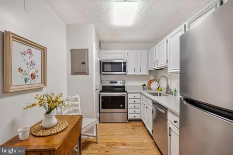 Kitchen - 205 E Joppa Rd, Towson, MD 21286 photo 1 of 7