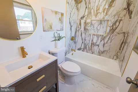 Bath - 3733 Coronado Rd, Windsor Mill, MD 21244 photo 6 of 7