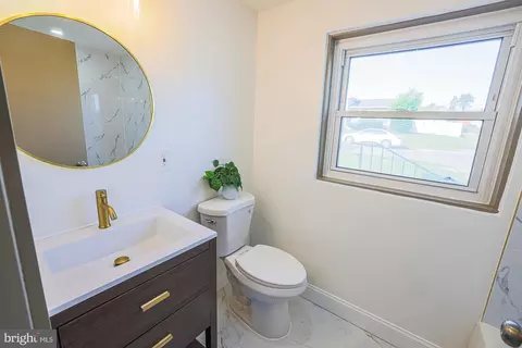 Bath - 3733 Coronado Rd, Windsor Mill, MD 21244 photo 1 of 7
