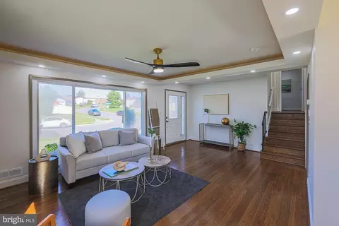 Living - 3733 Coronado Rd, Windsor Mill, MD 21244 photo 4 of 4
