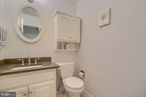 Bath - 6109 Fork Woods Rd, Baldwin, MD 21013 photo 1 of 4