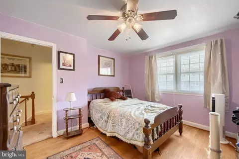 Bedroom - 2210 Firethorn Rd, Middle River, MD 21220 photo 3 of 5