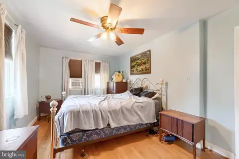 Bedroom - 2210 Firethorn Rd, Middle River, MD 21220 photo 2 of 5