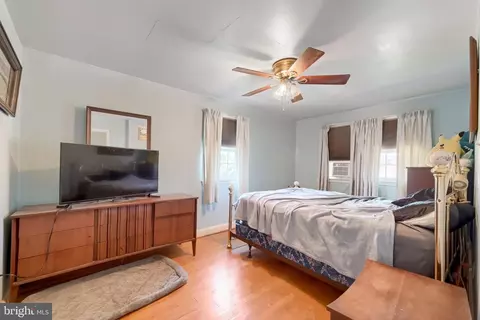 Bedroom - 2210 Firethorn Rd, Middle River, MD 21220 photo 1 of 5