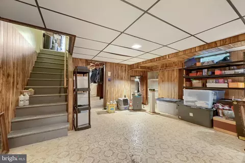 Entry Way - 2210 Firethorn Rd, Middle River, MD 21220 photo 3 of 4