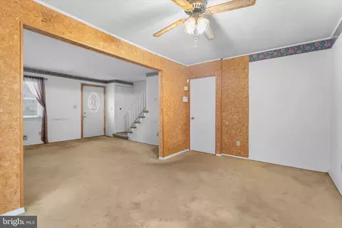 Entry Way - 5677 Arnhem Rd, Baltimore, MD 21206 photo 1 of 2