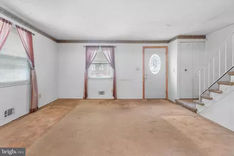 Living - 5677 Arnhem Rd, Baltimore, MD 21206 photo 1 of 5