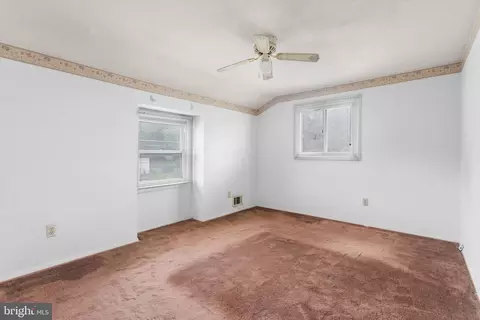 Bedroom - 5677 Arnhem Rd, Baltimore, MD 21206 photo 3 of 4
