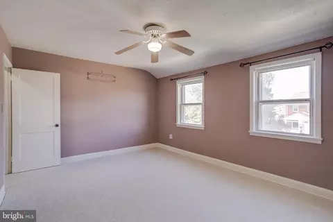 Bedroom - 8340 Kavanagh Rd, Dundalk, MD 21222 photo 7 of 12