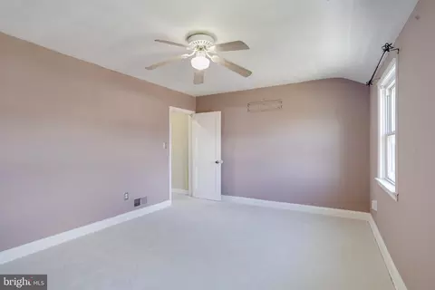 Bedroom - 8340 Kavanagh Rd, Dundalk, MD 21222 photo 5 of 12