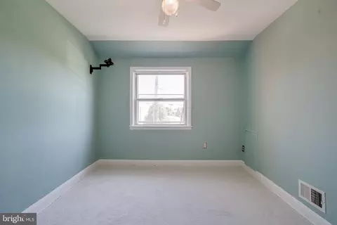 Bedroom - 8340 Kavanagh Rd, Dundalk, MD 21222 photo 9 of 12