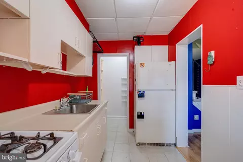 Kitchen - 8340 Kavanagh Rd, Dundalk, MD 21222 photo 5 of 5
