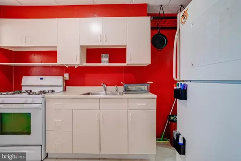 Kitchen - 8340 Kavanagh Rd, Dundalk, MD 21222 photo 1 of 5