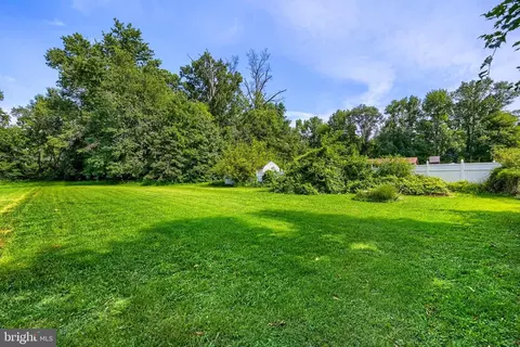 Exterior - 13006 Eastern Ave, Middle River, MD 21220 photo 3 of 7