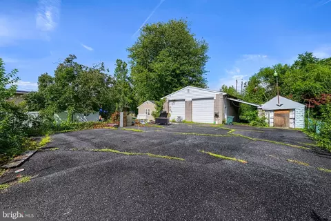 Exterior - 13006 Eastern Ave, Middle River, MD 21220 photo 5 of 7