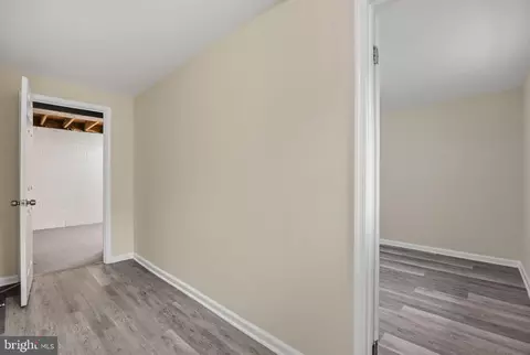 Entry Way - 4 Van Ct, Baltimore, MD 21206 photo 3 of 3