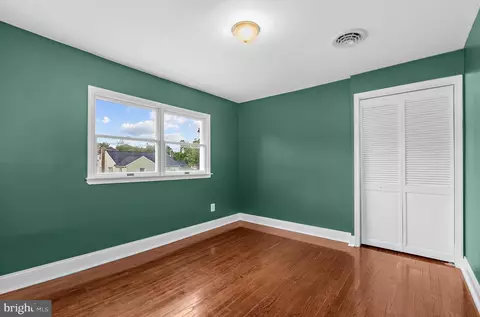 Bedroom - 243 4th Ave, Halethorpe, MD 21227 photo 6 of 7