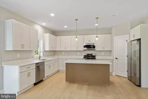 Entry Way - Mayfield Ave, Windsor Mill, MD 21244 photo 1 of 3