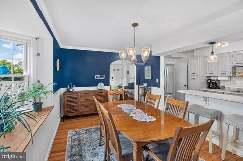 Dining - 1672 Hardwick Rd, Towson, MD 21286 photo 3 of 3
