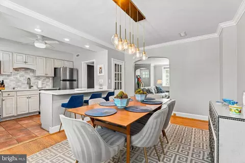 Dining - 80 Dunkirk Rd, Baltimore, MD 21212 photo 2 of 3