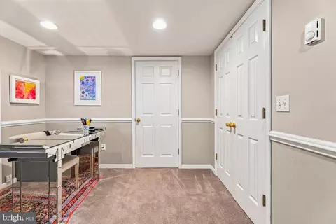 Entry Way - 80 Dunkirk Rd, Baltimore, MD 21212 photo 6 of 7