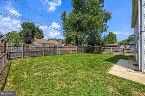 Exterior - 20 Transverse Ave, Middle River, MD 21220 photo 2 of 4
